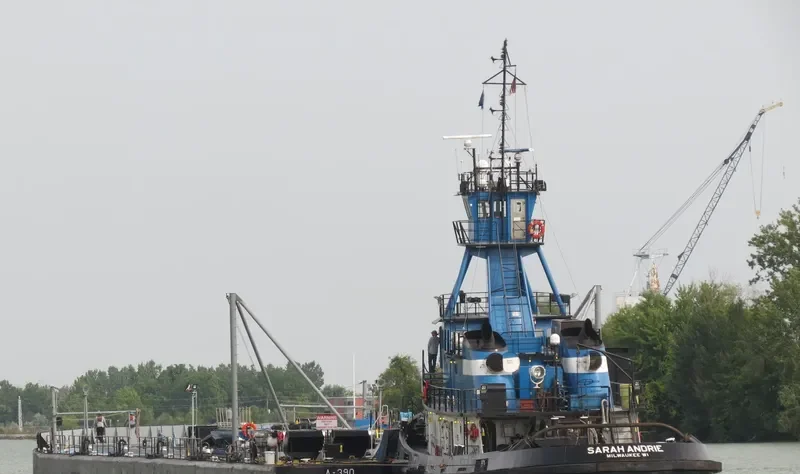 SARAH ANDRIE Tug Boat IMO 7114032 photo 3