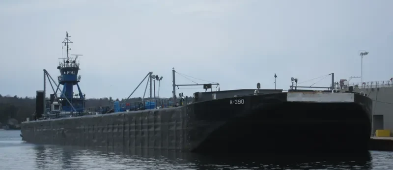 SARAH ANDRIE Tug Boat IMO 7114032 photo 9