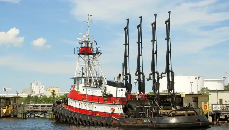 MISS GILL Tug Boat IMO 7114109 photo 2