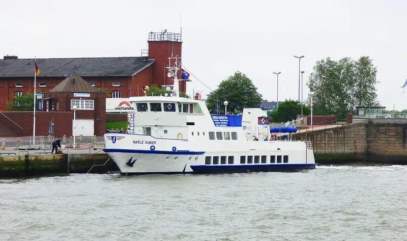 HARLE KURIER Passenger Ship IMO 7114587 photo 6
