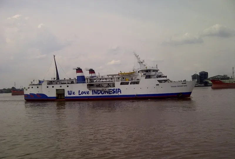 FARINA NUSANTARA Ro-Ro IMO 7116054 photo 3
