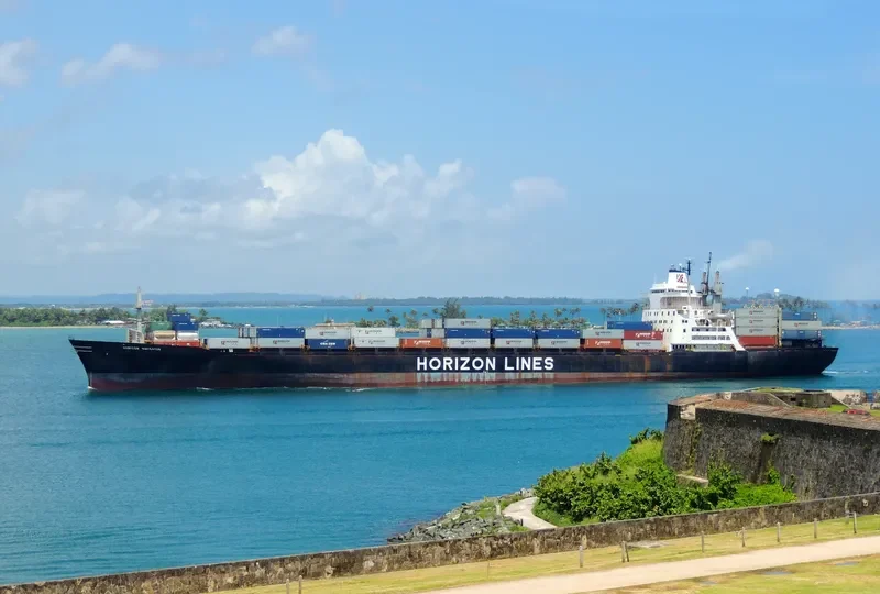 MATSON NAVIGATOR Container Ship IMO 7116315 photo 4