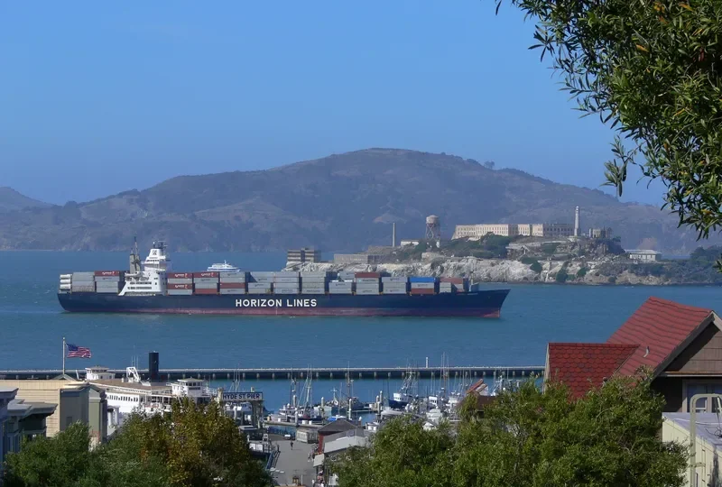 MATSON NAVIGATOR Container Ship IMO 7116315 photo 7