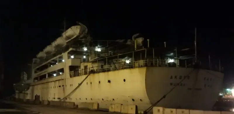 AKBAR Passenger Vessel IMO 7116975 photo 2