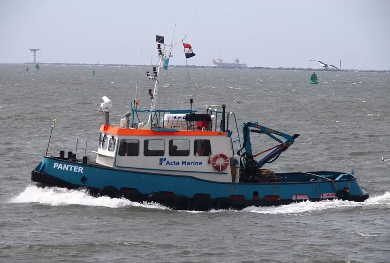 PANTHER Tug Boat IMO 7117620 photo 2