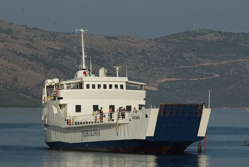 SOLTANKA Ro-Ro IMO 7120251 photo 3