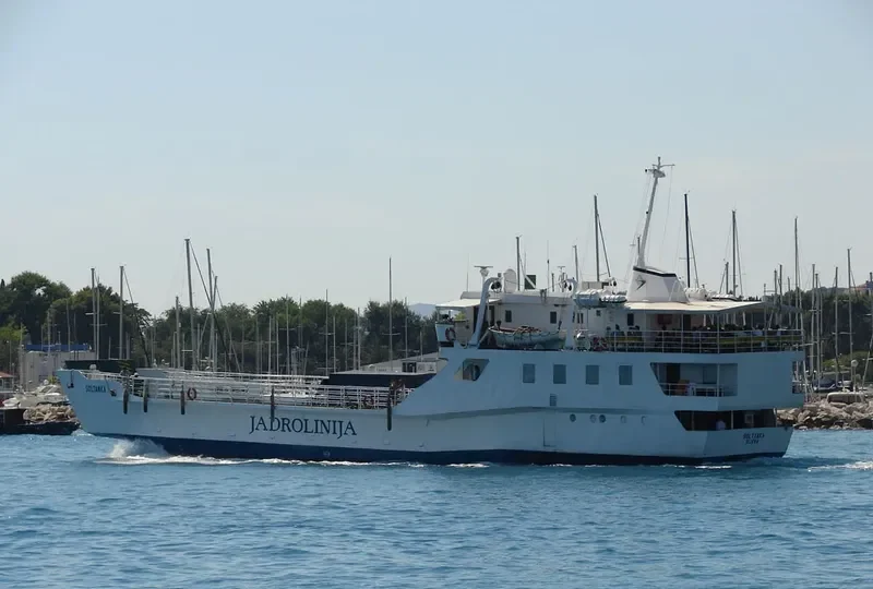 SOLTANKA Ro-Ro IMO 7120251 photo 8