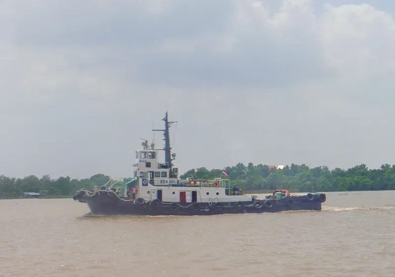 R.S.8 Tug Boat IMO 7123320 photo 6