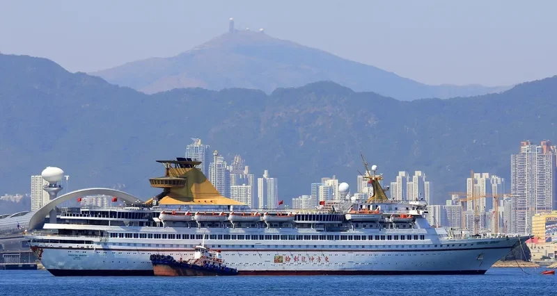 ORIENTAL DRAGON Passenger Ship IMO 7125861 photo 7