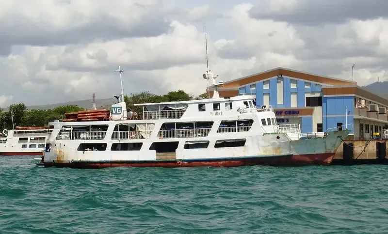VG 1 Passenger Ship IMO 7126176 photo 3