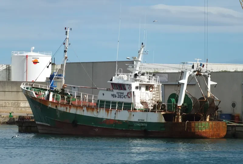 CONCERTO Fishing Vessel IMO 7128813 photo 2