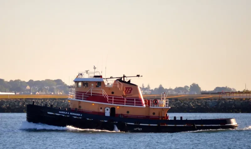 HAROLD A.REINAUER II Tug Boat IMO 7129489 photo 7