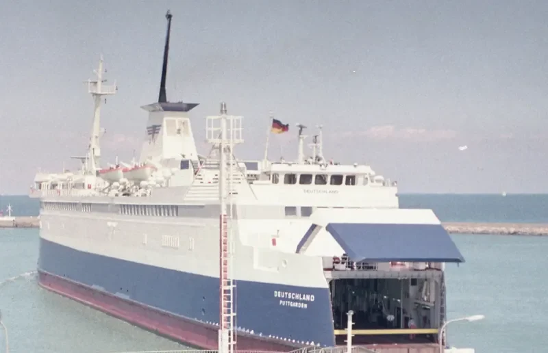SALAM Ro-Ro IMO 7129922 photo 3