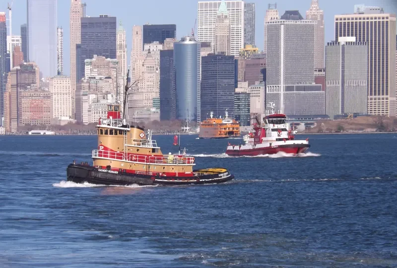 ZACHERY REINAUER Tug Boat IMO 7203302 photo 5