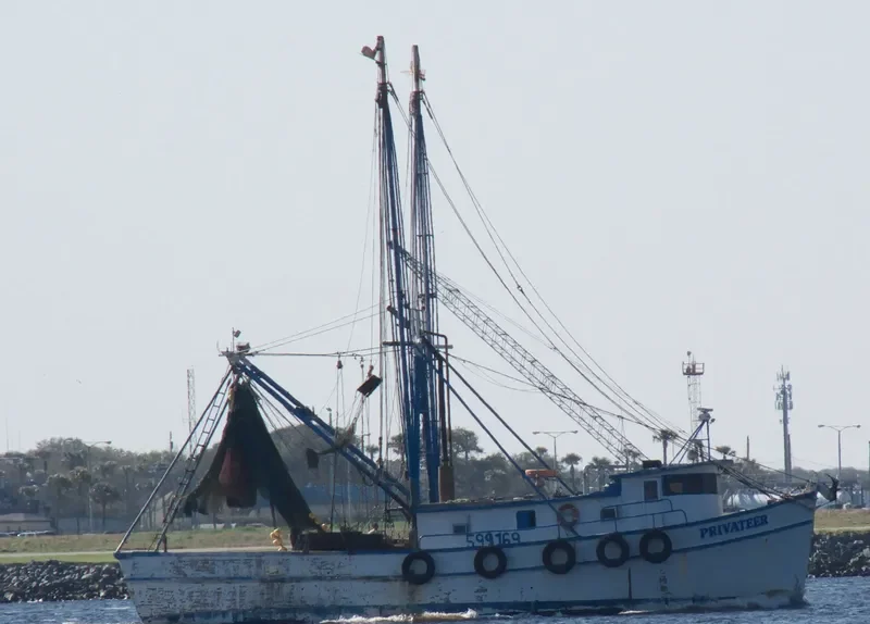 PRIVATEER Fishing Vessel IMO 7204095