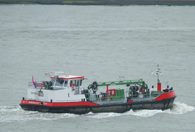 DORDRECHT 21 Tanker IMO 7204150