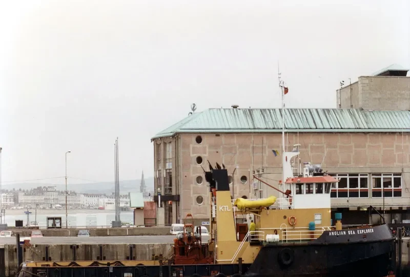 HUDSON BAY EXPLORER Offshore Vessel IMO 7208651 photo 8