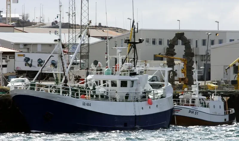 JON GUNNLAUGS Fishing Vessel IMO 7208807 photo 2