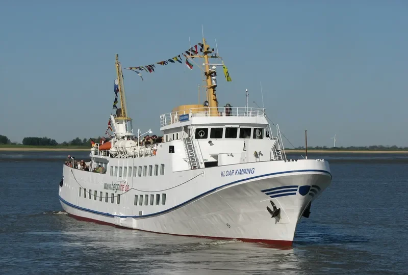 KLOAR KIMMING Passenger Ship IMO 7211440 photo 5