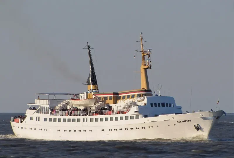 ATLANTIC Passenger Ship IMO 7214545 photo 5