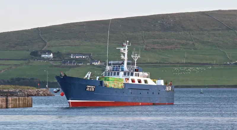CHRISTIAN M Fishing Vessel IMO 7214674 photo 6