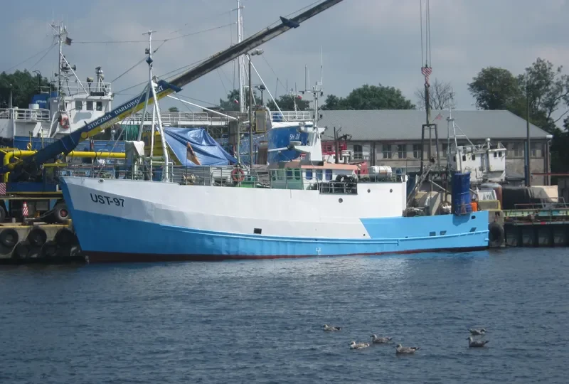 UST 97 Fishing Vessel IMO 7215381