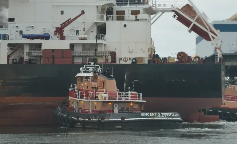 VINCENT D. TIBBETTS JR. Tug Boat IMO 7217133 photo 5