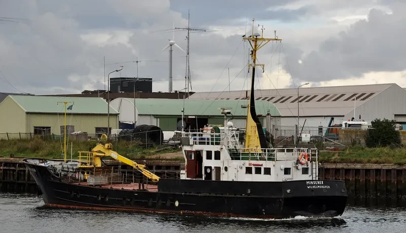 MINSENEROOG Research Vessel IMO 7217585
