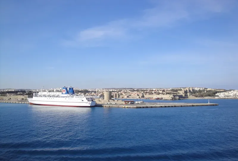 MIRAGE I Passenger Ship IMO 7221433 photo 2