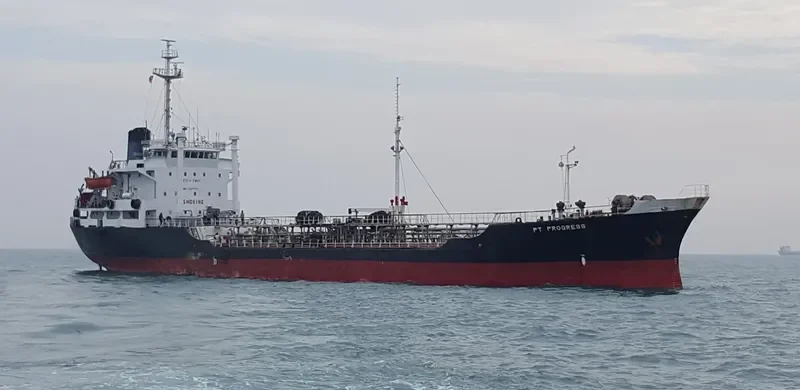 PT PROGRESS Tanker IMO 7221770 photo 7