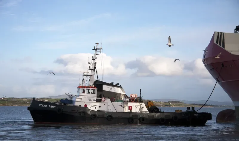 OCEAN BANK Tug Boat IMO 7222968 photo 4