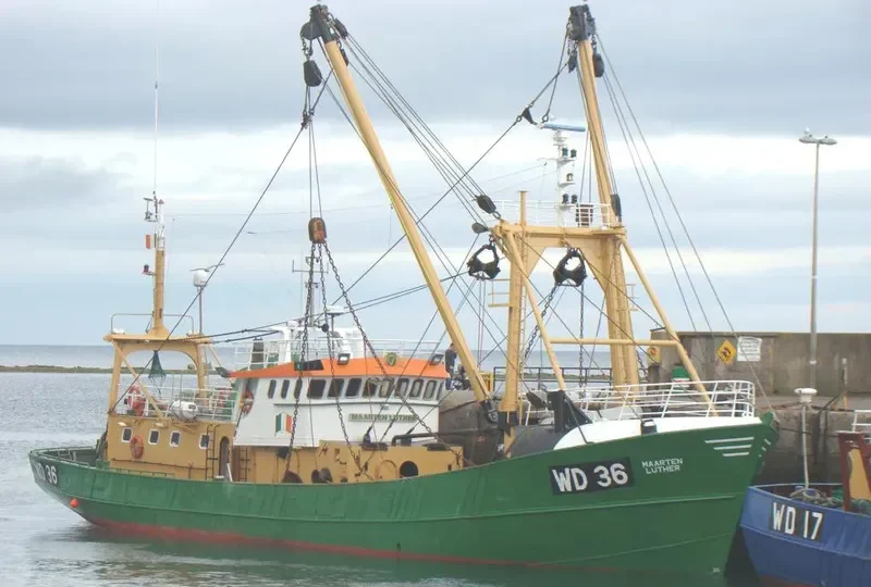 MAARTEN LUTHER Fishing Vessel IMO 7226354 photo 8