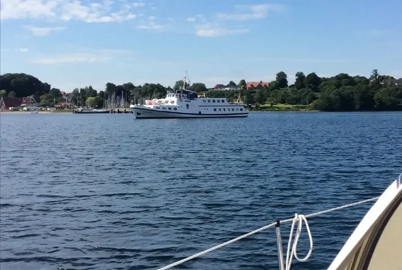 FEODORA II Passenger Ship IMO 7229186 photo 3