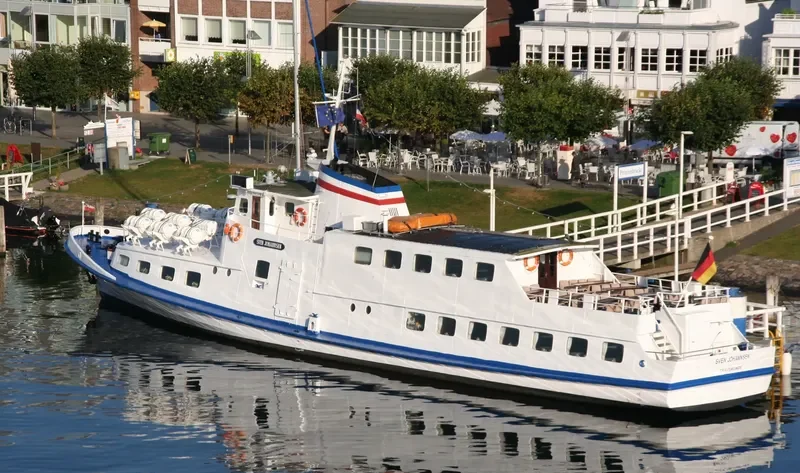 FEODORA II Passenger Ship IMO 7229186 photo 9