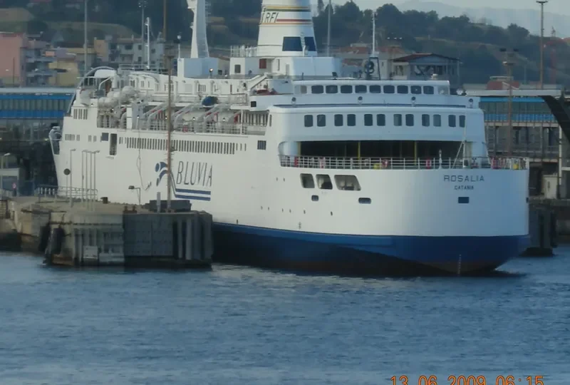 LIA Ro-Ro IMO 7229837 photo 9