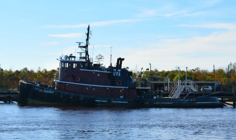 ADDY LOU Tug Boat IMO 7230630 photo 2