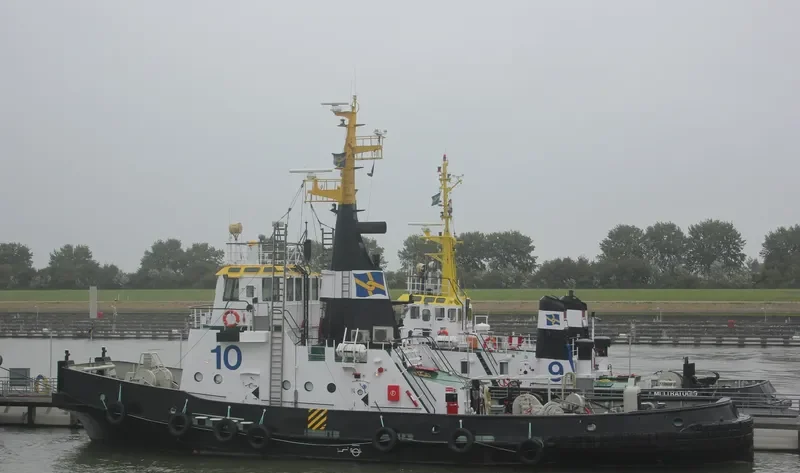 MULTRATUG 10 Tug Boat IMO 7232638 photo 7