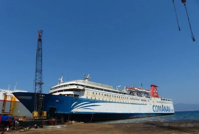 SAR Ro-Ro IMO 7236335 photo 2