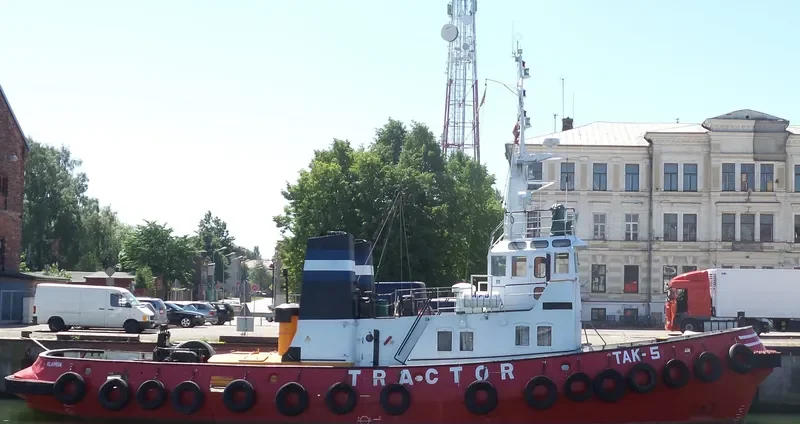 TAK 5 Tug Boat IMO 7237262 photo 6