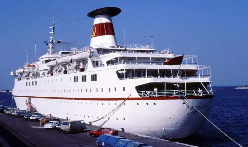 SYDNEY Passenger Ship IMO 7301221