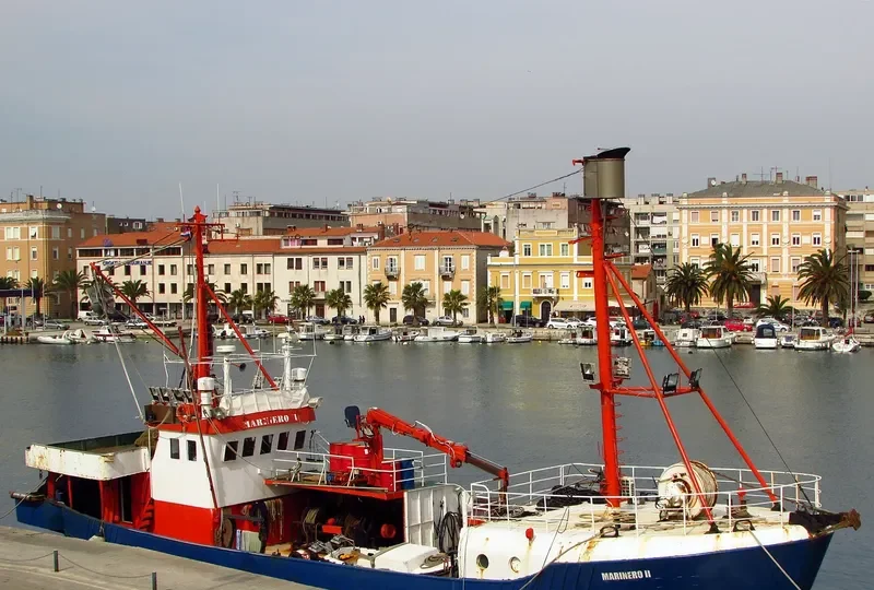 MARINERO II Fishing Vessel IMO 7302847 photo 5