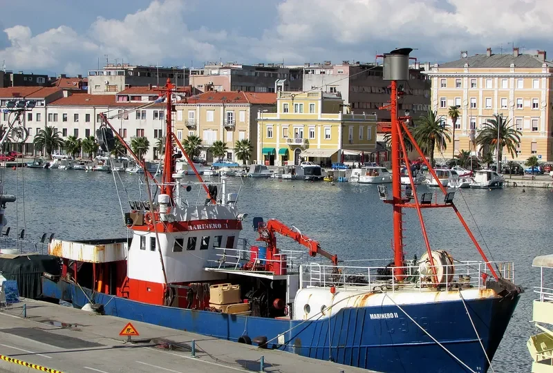MARINERO II Fishing Vessel IMO 7302847 photo 8