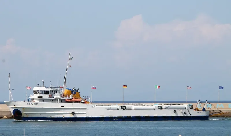 ARIES TIDE Ro-Ro IMO 7303841 photo 6