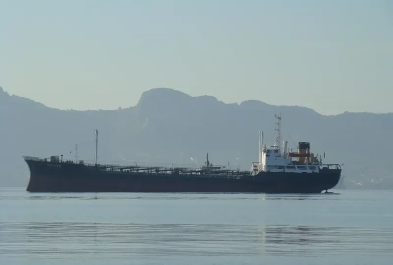 VOLTAZ Tanker IMO 7304417 photo 4