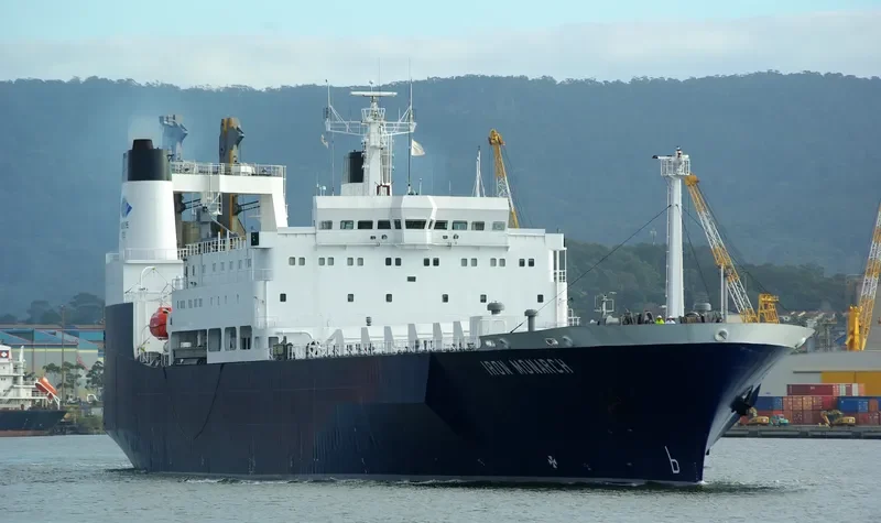 ULUSOY Ro-Ro Vessel IMO 7305502 photo 4