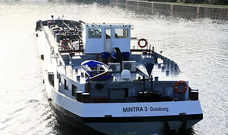 MINTRA 3 Tanker IMO 7305784 photo 3
