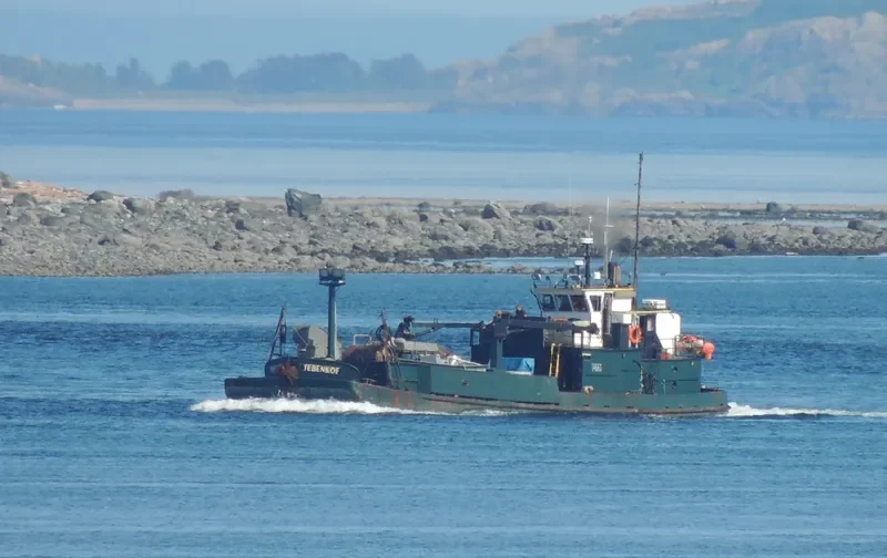 TEBENKOF Fishing Vessel IMO 7309273 photo 7