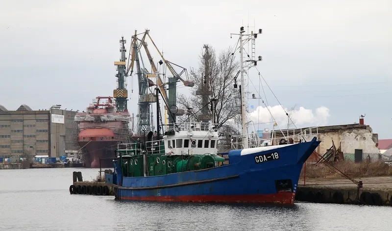 GDA 18 Fishing Vessel IMO 7325588 photo 2