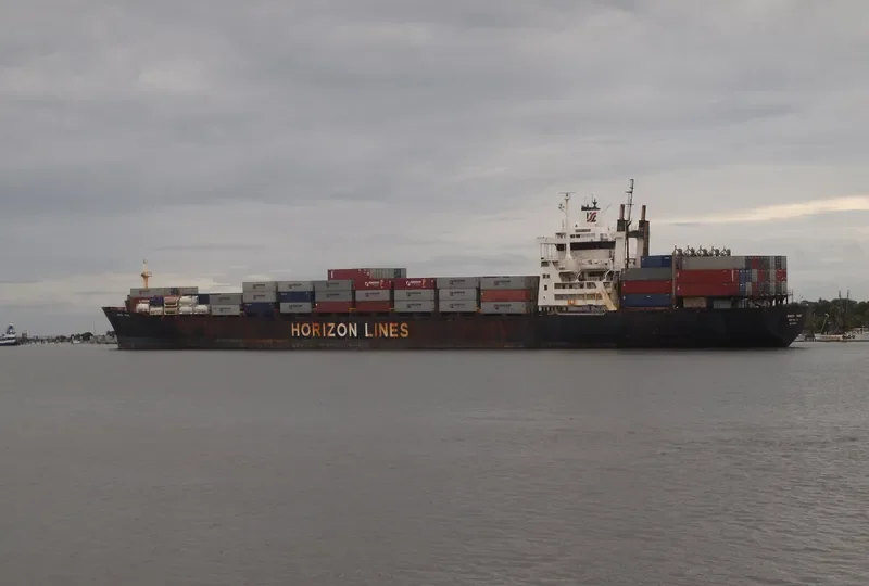 HORIZON TRADER Container Ship IMO 7326233 photo 7