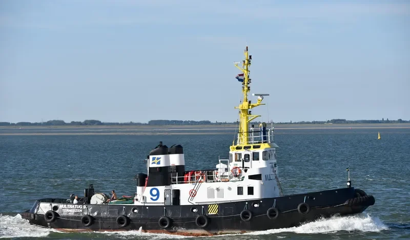 GOLF Tug Boat IMO 7328114 photo 5